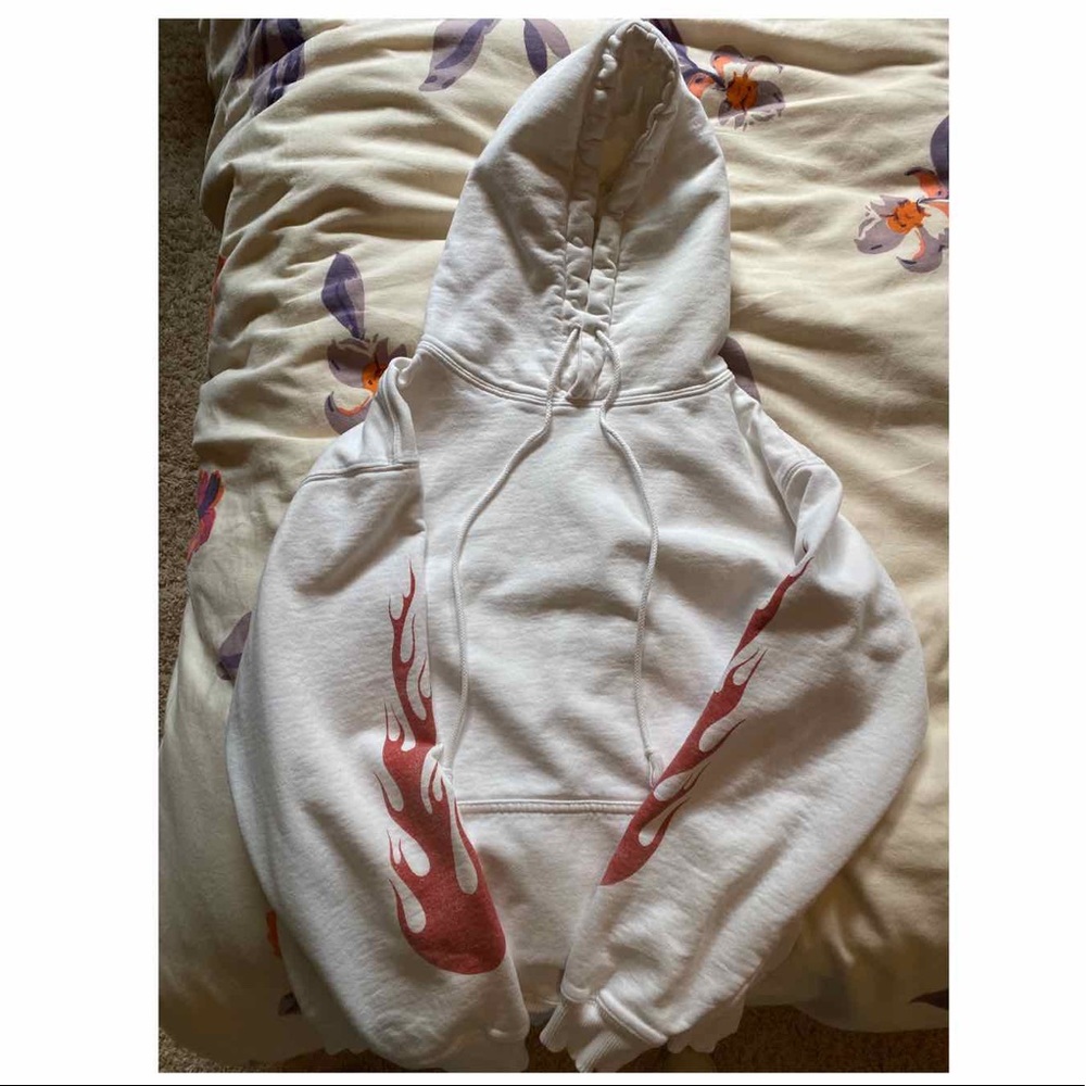 Flame sleave print white hoodie